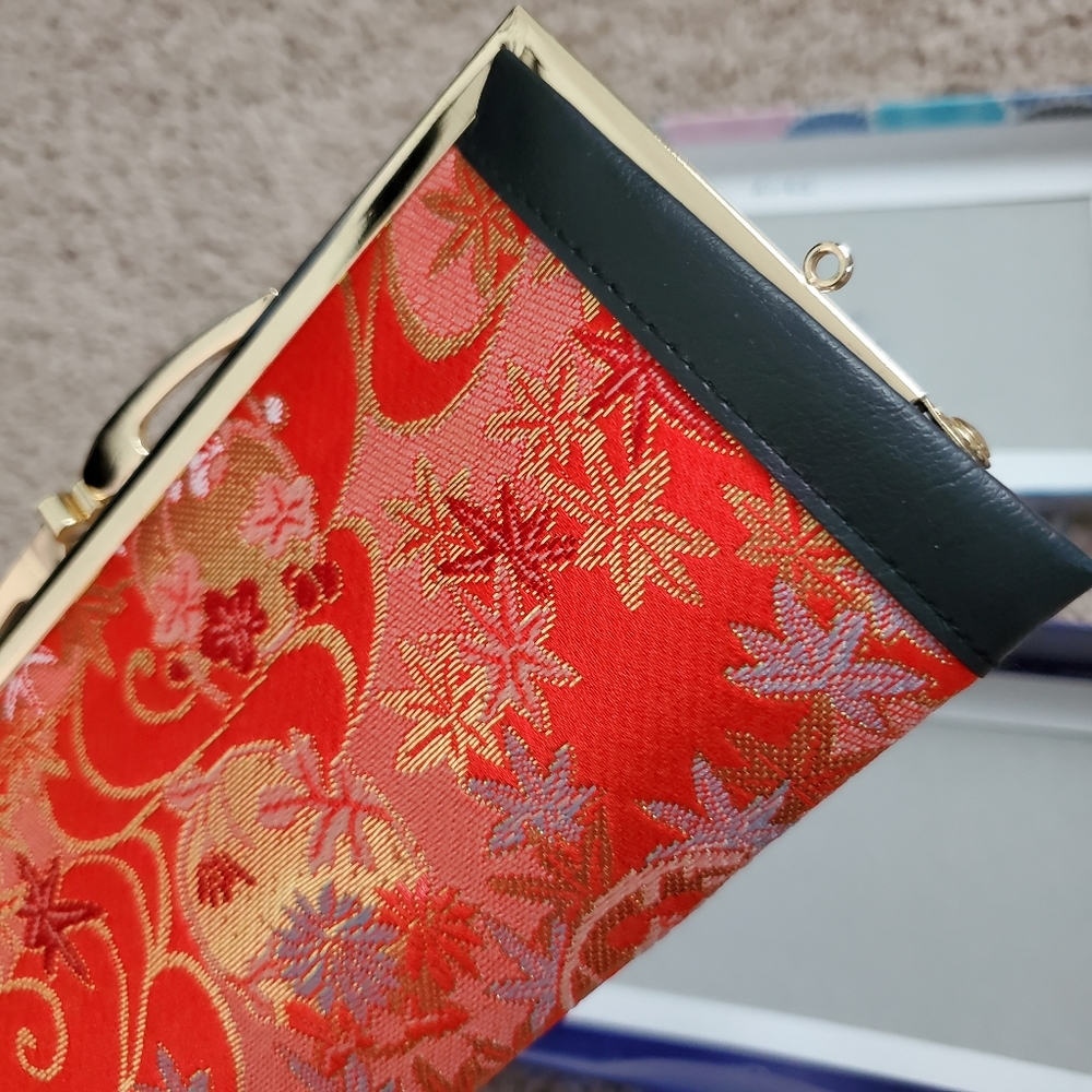 Small Clutch - Picture 6 of 6